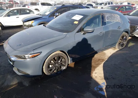 2021 Mazda Mazda3 Premium из США, поврежденный, VIN JM1BPAML7M1334170